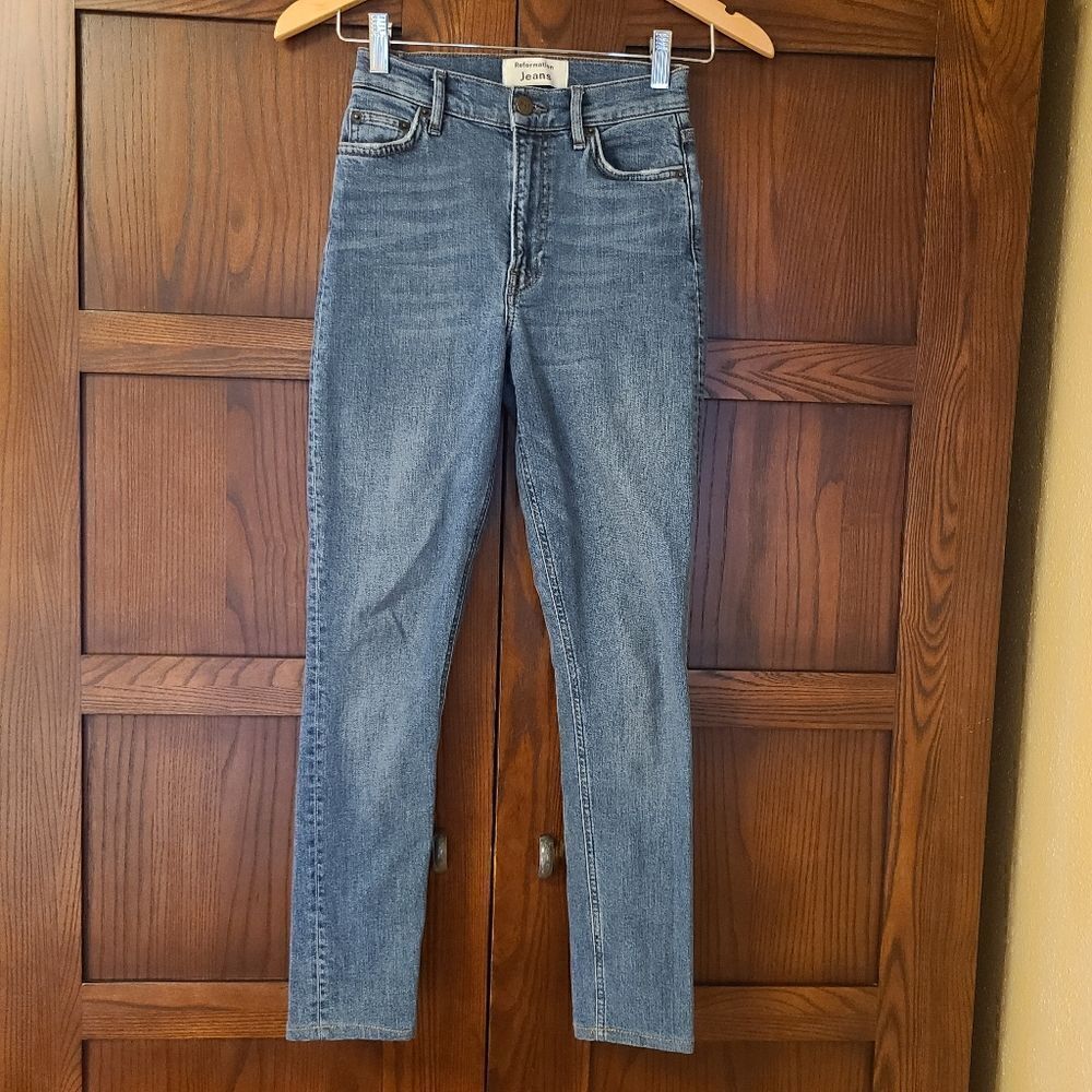 Reformation High and Skinny Jeans in Rhine Size 23 Short - Picture 2 of 12
